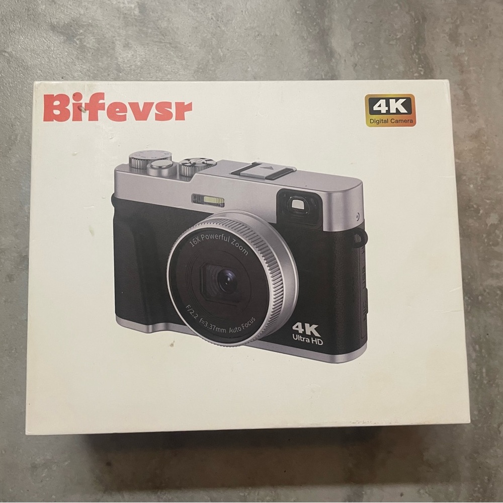 4K Ultra HD Digital Camera - Black and Silver